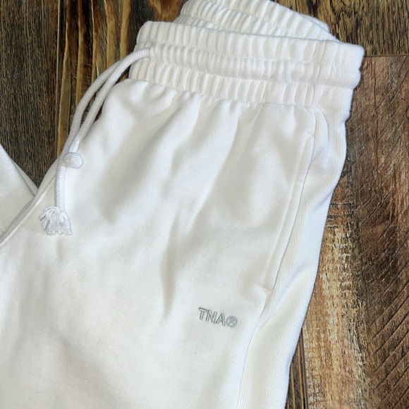 TNA boyfriend Fit Joggers - Picture 7 of 11